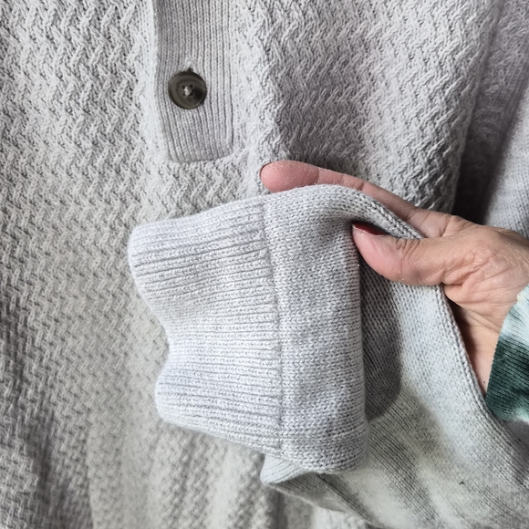Men's White Sweater with Button Collar - Picture 6 of 8
